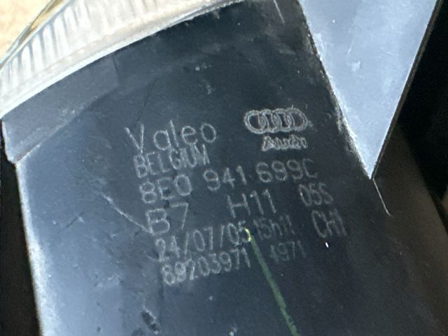 bontott AUDI A4 B7 Bal Ködfényszóró