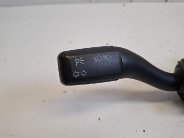 bontott AUDI A4 B7 Bal Kormánykapcsoló Irányjelző