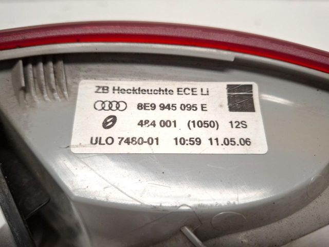 bontott AUDI A4 B7 Bal Külső Hátsó Lámpa