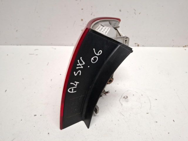 bontott AUDI A4 B7 Bal Külső Hátsó Lámpa