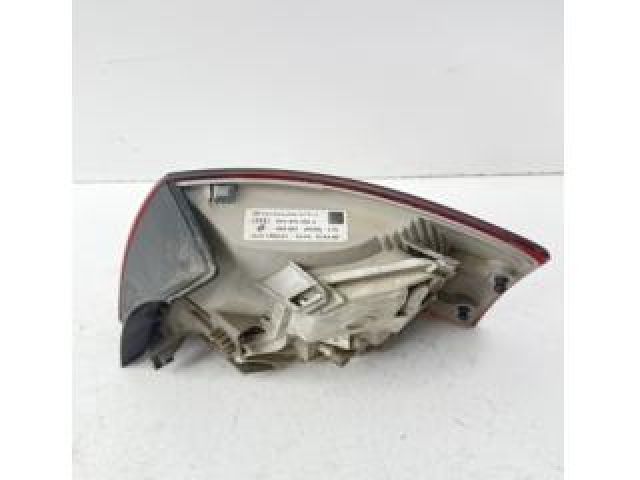 bontott AUDI A4 B7 Bal Külső Hátsó Lámpa