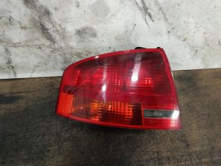 bontott AUDI A4 B7 Bal Külső Hátsó Lámpa