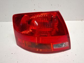 bontott AUDI A4 B7 Bal Külső Hátsó Lámpa