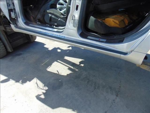 bontott AUDI A4 B7 Bal Küszöb