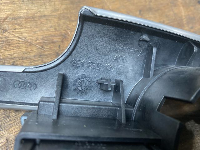 bontott AUDI A4 B7 Bal Műszerfal Díszléc