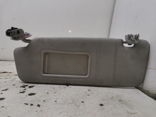 bontott AUDI A4 B7 Bal Napellenző