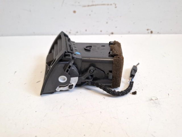 bontott AUDI A4 B7 Bal Szellőző