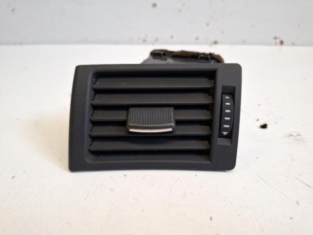 bontott AUDI A4 B7 Bal Szellőző