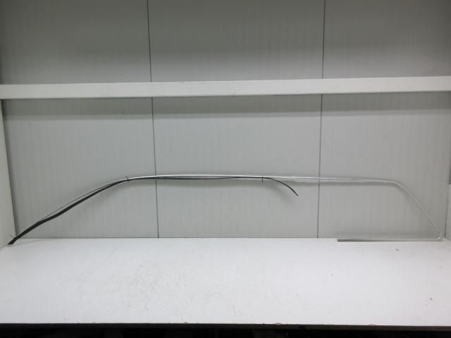 bontott AUDI A4 B7 Bal Tetősín