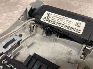 bontott AUDI A4 B7 Beltér Világítás Első