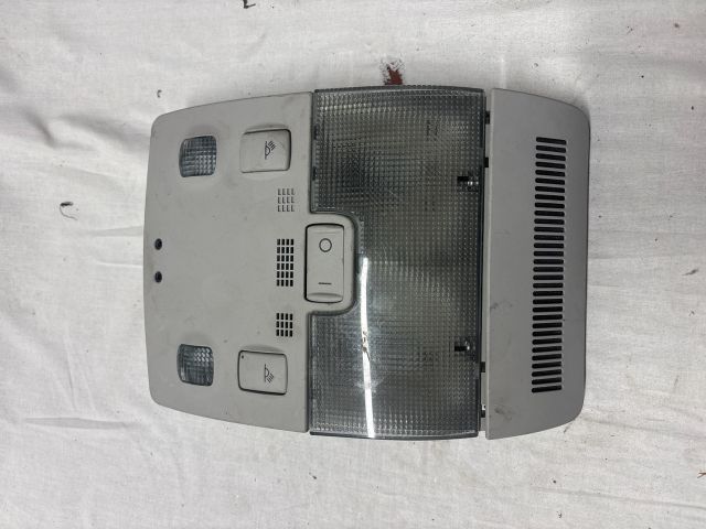 bontott AUDI A4 B7 Beltér Világítás Első