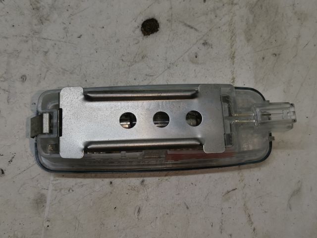 bontott AUDI A4 B7 Beltér Világítás Első