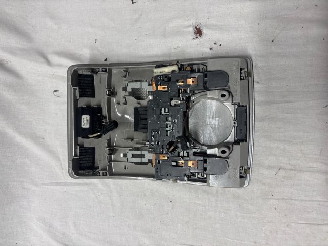 bontott AUDI A4 B7 Beltér Világítás Első