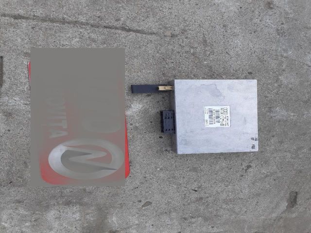 bontott AUDI A4 B7 Bluetooth Elektronika