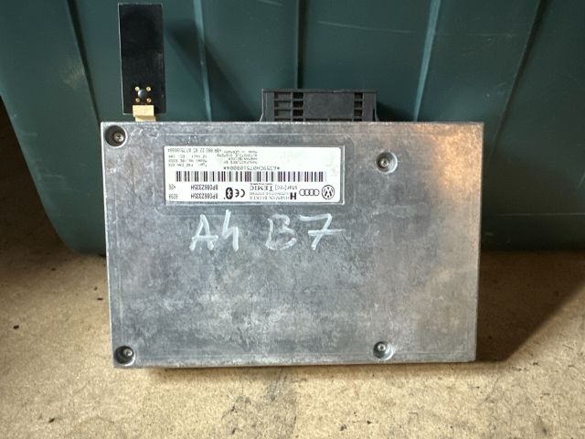 bontott AUDI A4 B7 Bluetooth Elektronika
