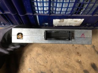 bontott AUDI A4 B7 Bluetooth Elektronika