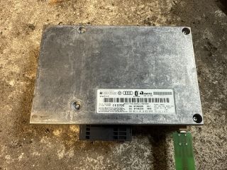 bontott AUDI A4 B7 Bluetooth Elektronika
