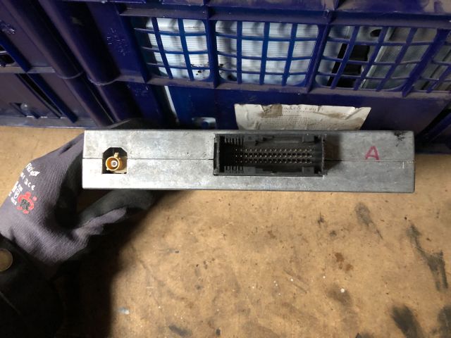 bontott AUDI A4 B7 Bluetooth Elektronika