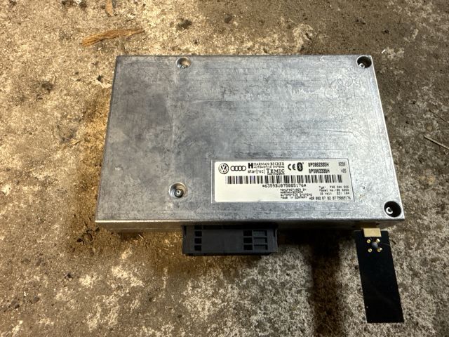 bontott AUDI A4 B7 Bluetooth Elektronika