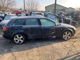 bontott AUDI A4 B7 CD / DVD Tár