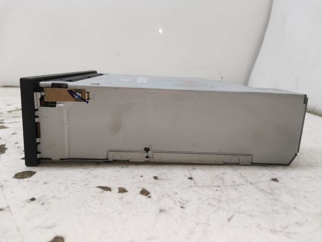 bontott AUDI A4 B7 CD / DVD Tár