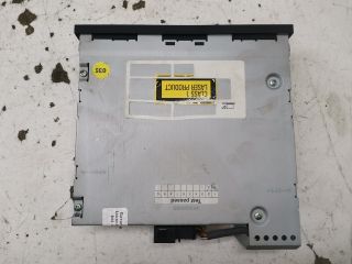 bontott AUDI A4 B7 CD / DVD Tár