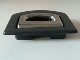 bontott AUDI A4 B7 Csomagrögzítő