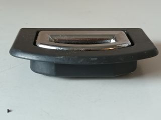 bontott AUDI A4 B7 Csomagrögzítő