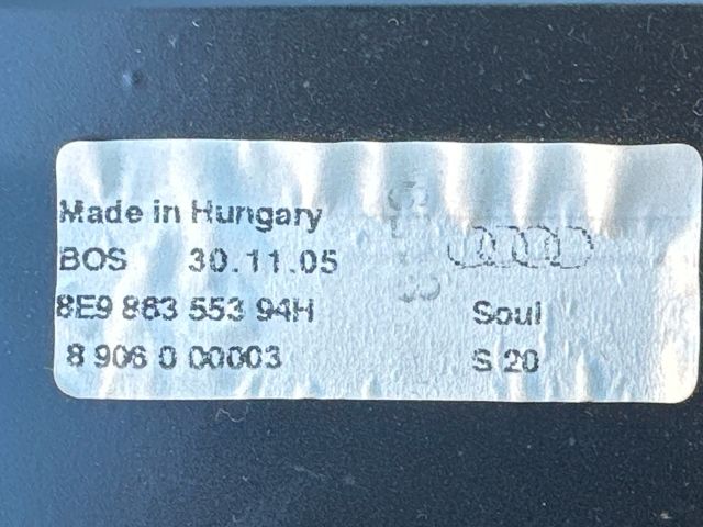 bontott AUDI A4 B7 Csomagtér Roló