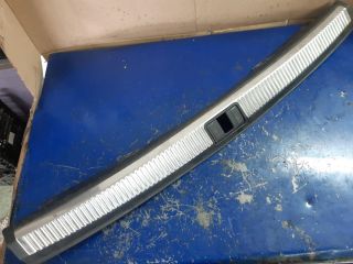 bontott AUDI A4 B7 Csomagtérajtó Burkolat Alsó