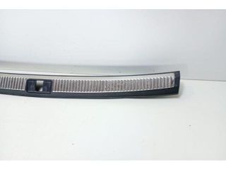 bontott AUDI A4 B7 Csomagtérajtó Díszléc