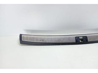 bontott AUDI A4 B7 Csomagtérajtó Díszléc