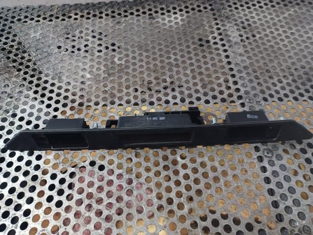 bontott AUDI A4 B7 Csomagtérajtó Díszléc