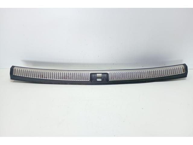 bontott AUDI A4 B7 Csomagtérajtó Díszléc