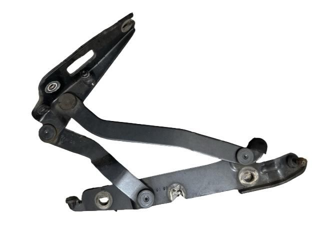 bontott AUDI A4 B7 Csomagtérajtó Jobb Zsanér