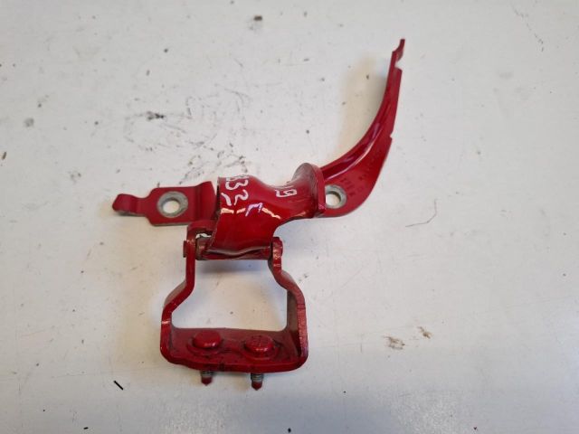 bontott AUDI A4 B7 Csomagtérajtó Jobb Zsanér