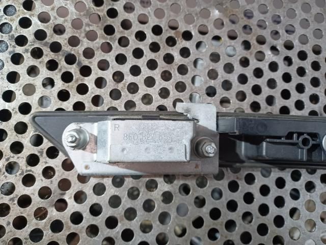 bontott AUDI A4 B7 Csomagtérajtó Kilincs