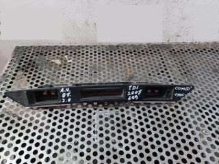 bontott AUDI A4 B7 Csomagtérajtó Kilincs