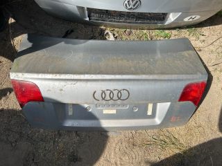 bontott AUDI A4 B7 Csomagtérajtó (Részeivel)