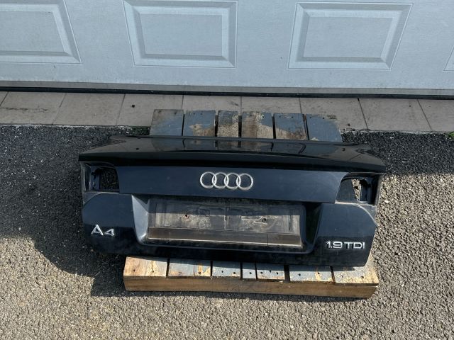 bontott AUDI A4 B7 Csomagtérajtó (Üres lemez)