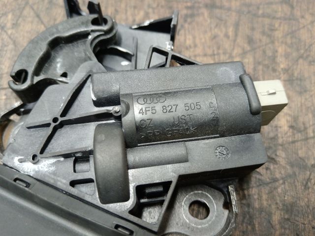 bontott AUDI A4 B7 Csomagtérajtó Zárszerkezet