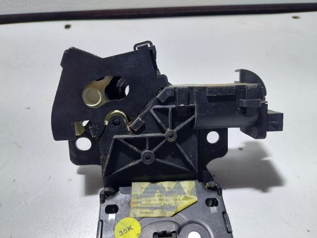 bontott AUDI A4 B7 Csomagtérajtó Zárszerkezet