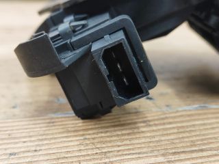 bontott AUDI A4 B7 Csomagtérajtó Zárszerkezet