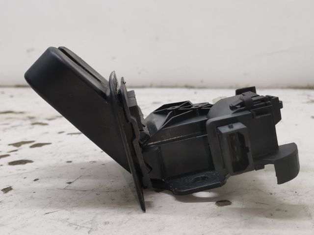 bontott AUDI A4 B7 Csomagtérajtó Zárszerkezet