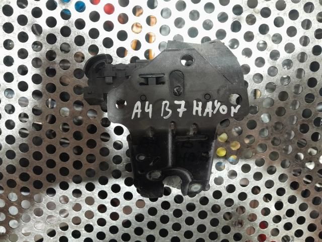 bontott AUDI A4 B7 Csomagtérajtó Zárszerkezet