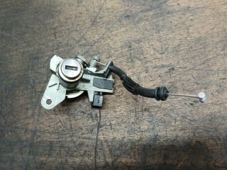 bontott AUDI A4 B7 Csomagtérajtó Zárszerkezet