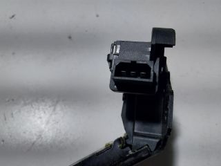 bontott AUDI A4 B7 Csomagtérajtó Zárszerkezet