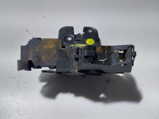 bontott AUDI A4 B7 Csomagtérajtó Zárszerkezet