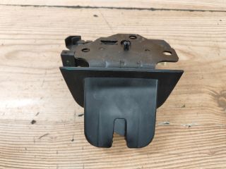 bontott AUDI A4 B7 Csomagtérajtó Zárszerkezet