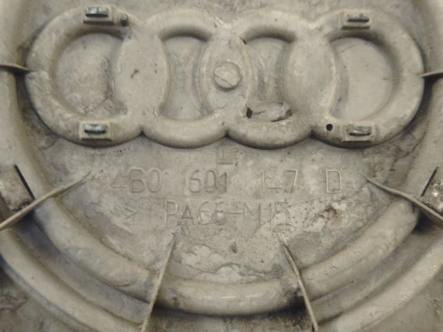 bontott AUDI A4 B7 Dísztárcsa Szett